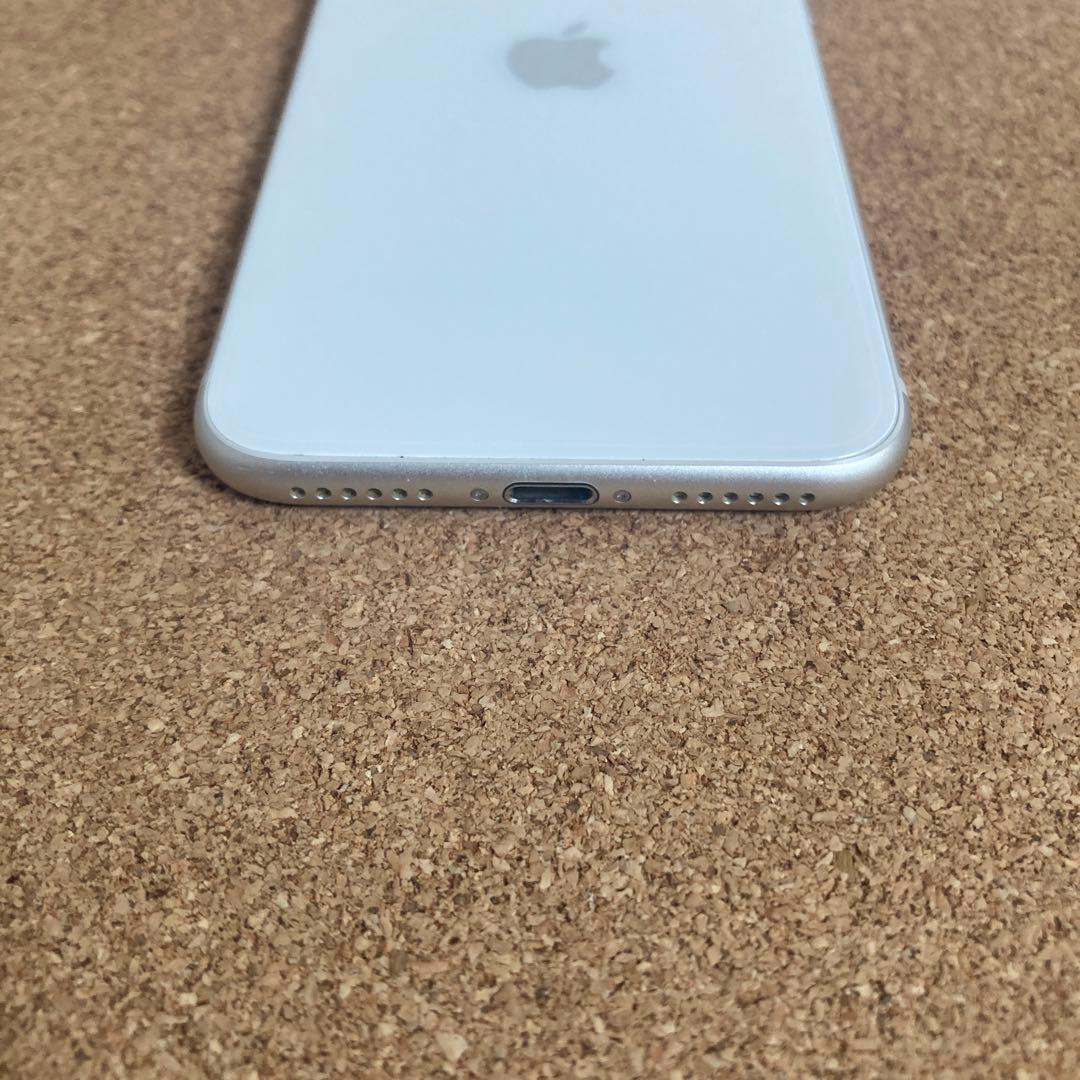 4197【早い者勝ち】電池新品☆iPhoneSE3 64GB SIMフリー☆
