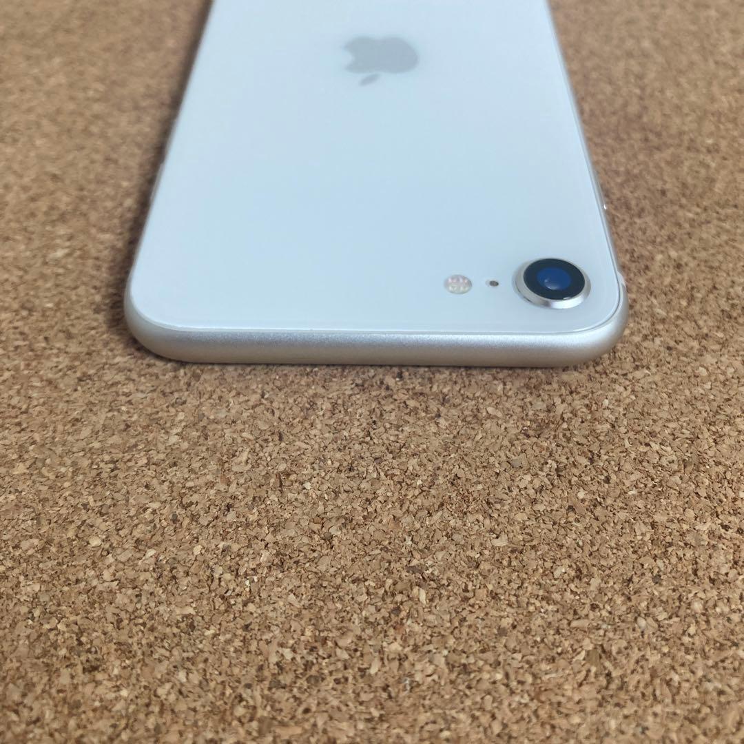4197【早い者勝ち】電池新品☆iPhoneSE3 64GB SIMフリー☆