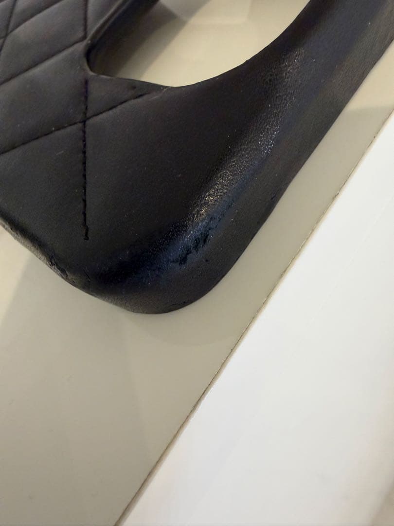 CHANEL iPhone 15 Pro ケース ブラック