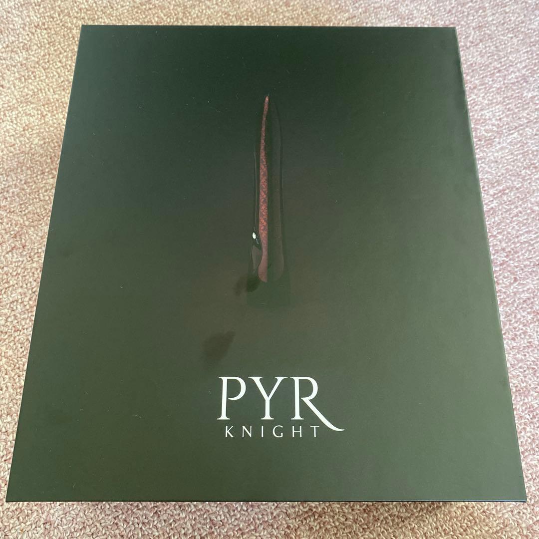PYR パイラナイト