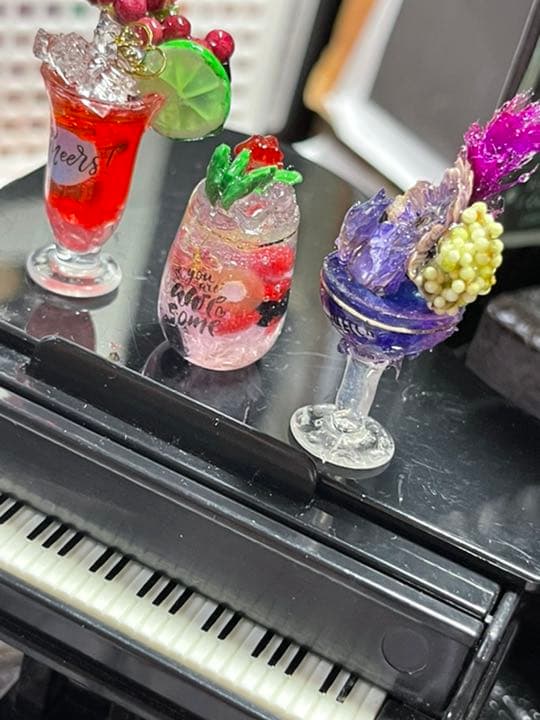 ミニチュアカクテル熱と炎と現実