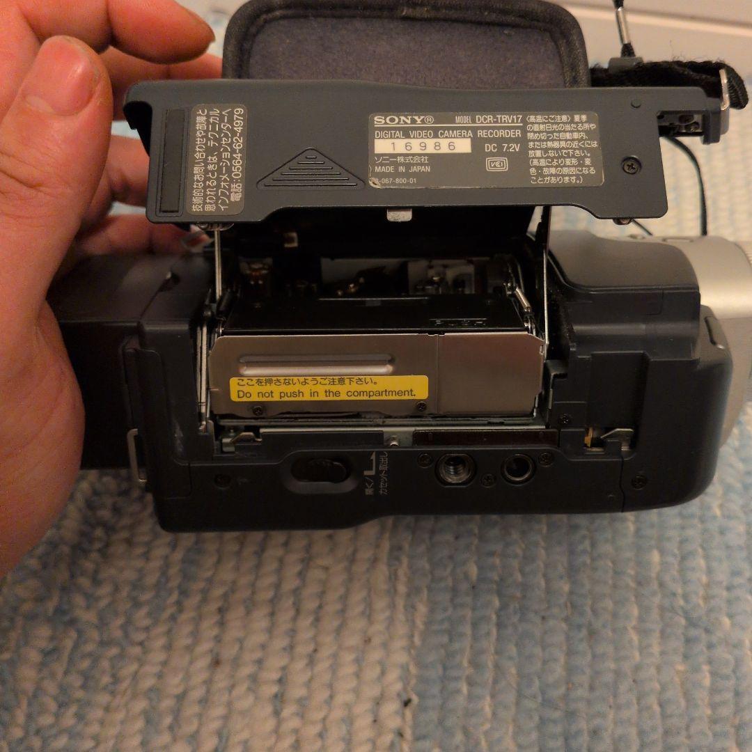 動作品 Mini DV　ソニーデジタルビデオカメラSONY DCR-TRV17
