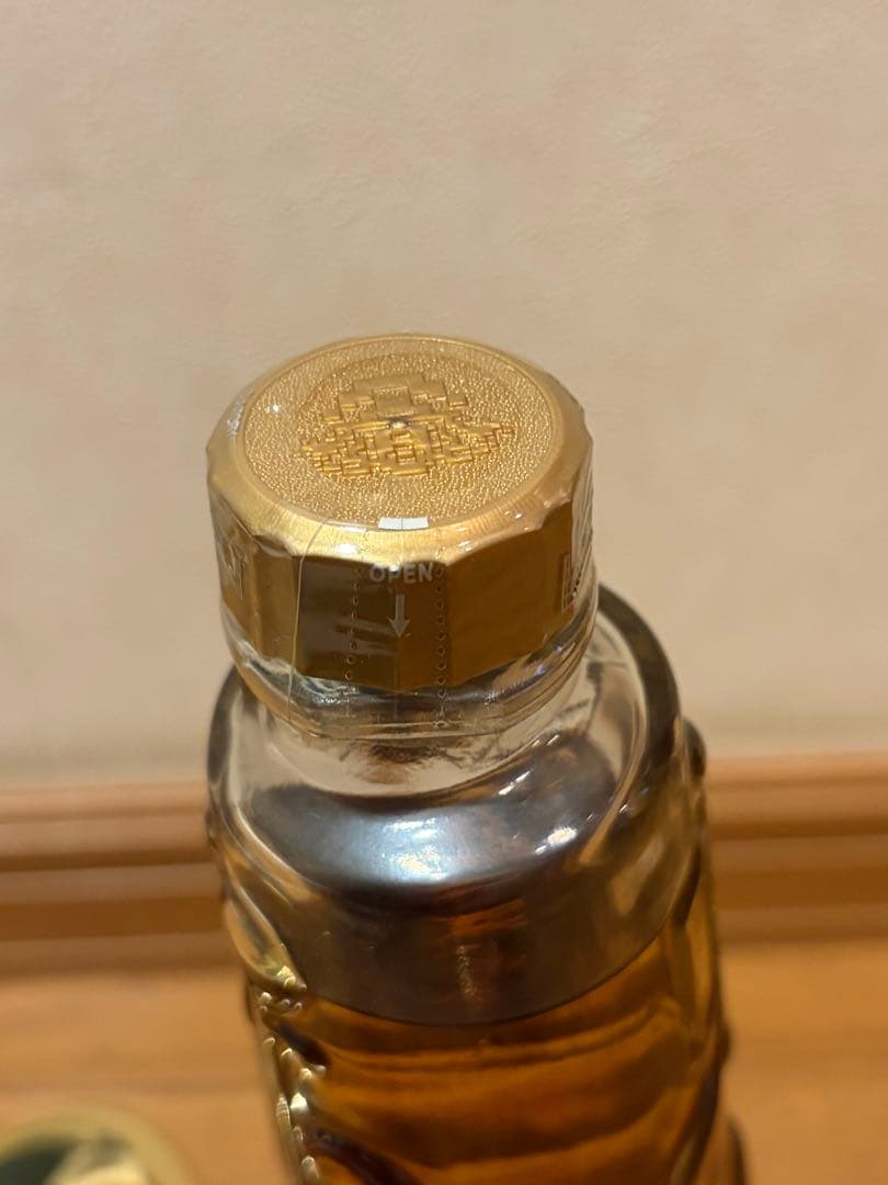 サントリー山崎サックス型ウイスキー瓶 600ml