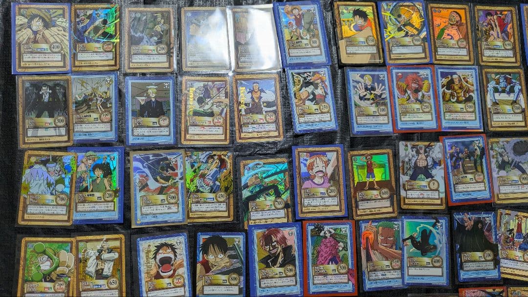ワンピース　カード ハイパーバトル コンプ ホロ 箔押し 未来の海賊王 C01