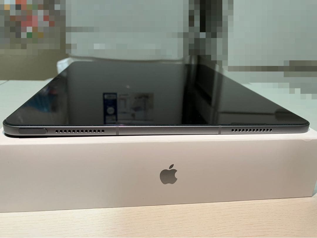 iPad Air (M2) 13インチ Wi-Fi + Cellular