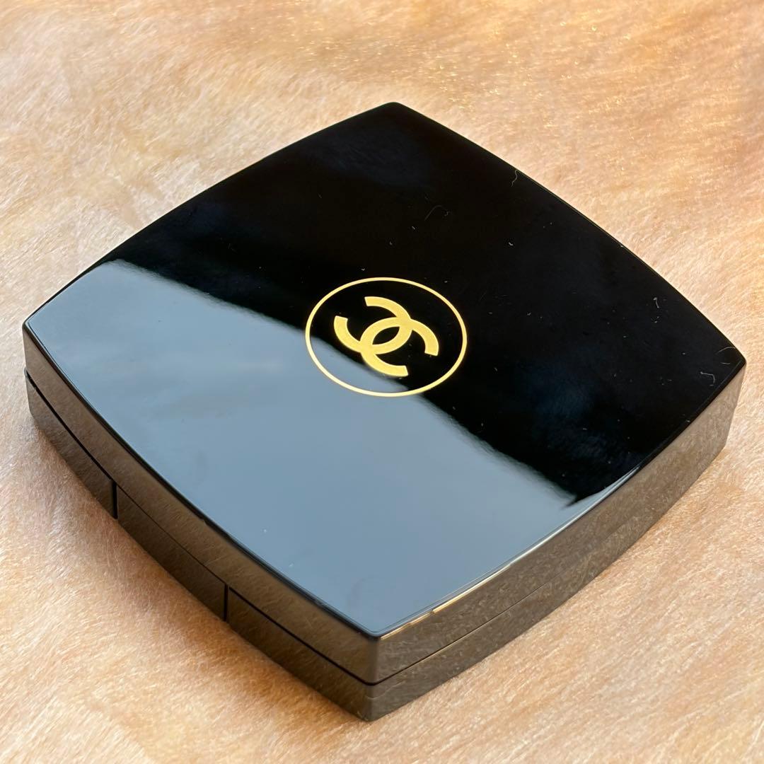 【未開封新品】CHANEL エクラ マニェティク ドゥ シャネル〈メタルピーチ〉