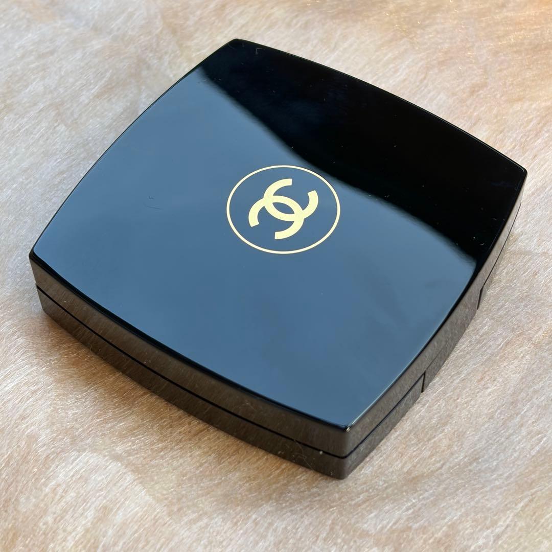 【未開封新品】CHANEL エクラ マニェティク ドゥ シャネル〈メタルピーチ〉