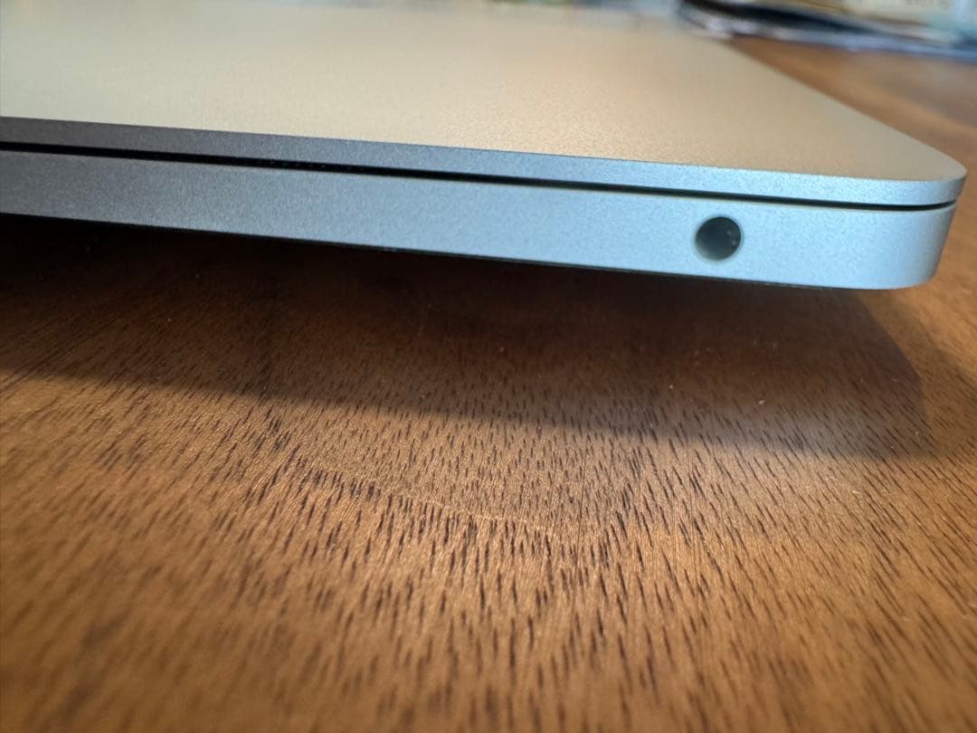 【バッテリー容量98%】MacBook Air M1 8GB 256GB
