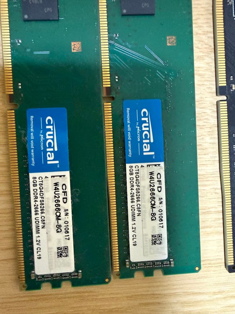 DDR4 8GB×2枚　　4GB×2枚