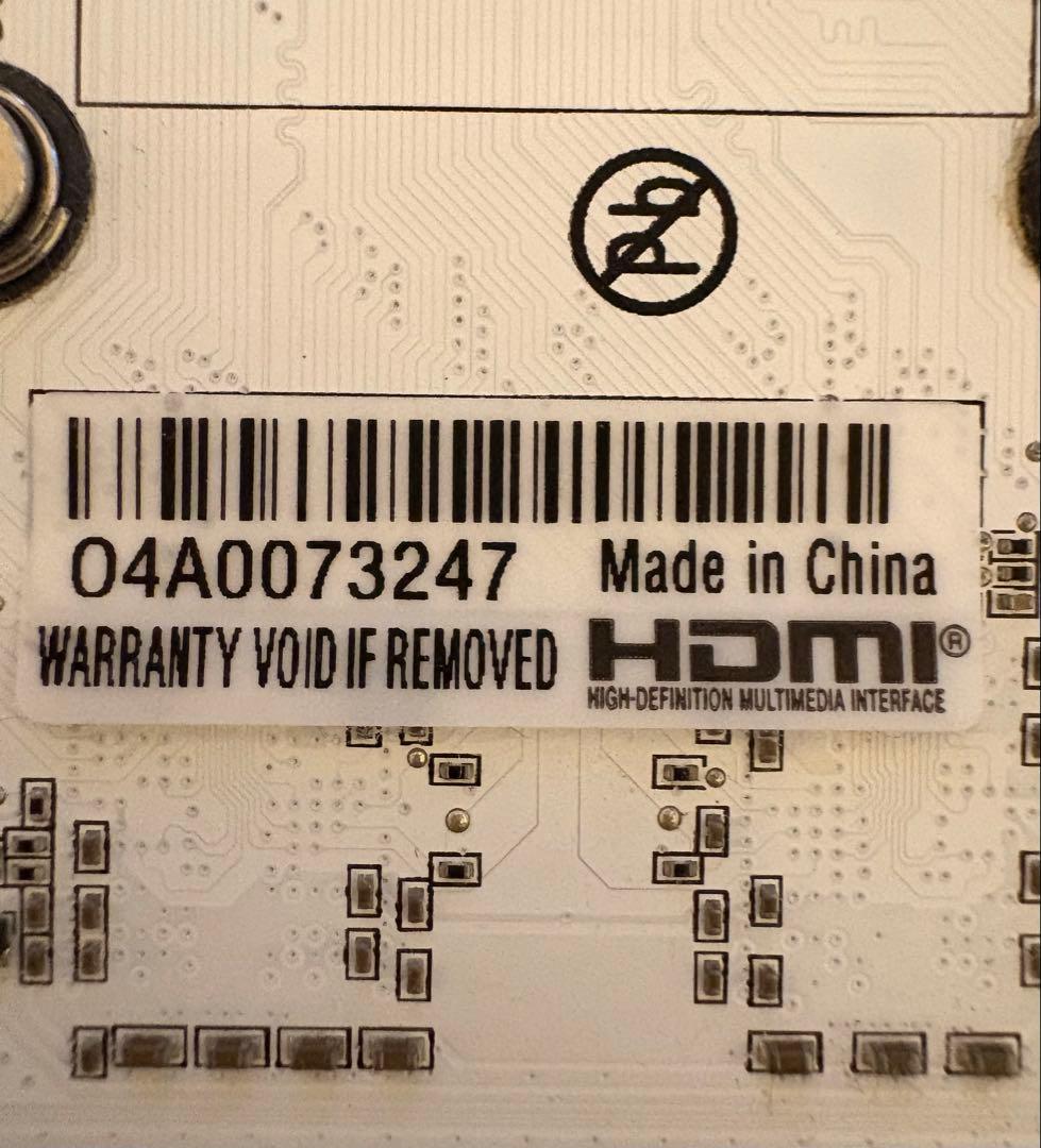 玄人志向 NVIDIA GT 1030 GDDR5 2GB ホワイトモデル