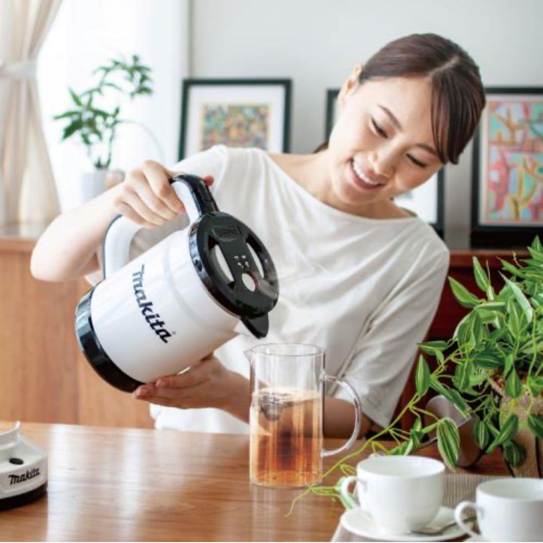 マキタ　Makita 電気ケトル 青 白