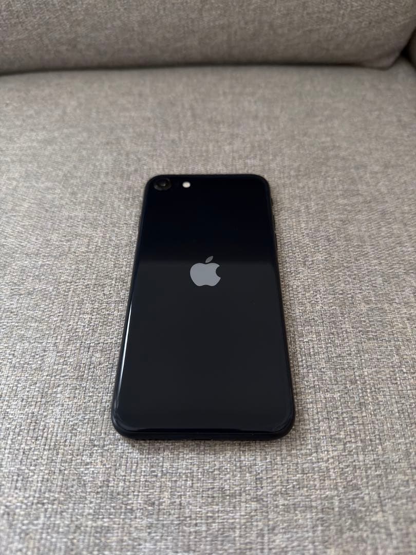 Apple iPhone SE (第3世代) ブラック 本体 128GB