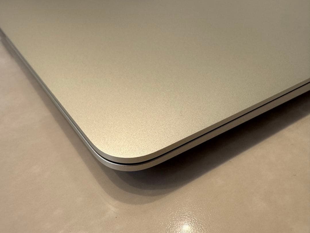 Apple MacBook Air シルバー 本体 2019年モデル
