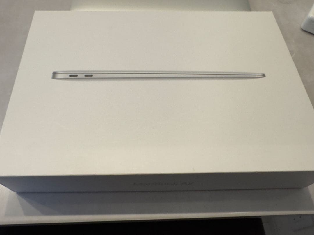 Apple MacBook Air シルバー 本体 2019年モデル
