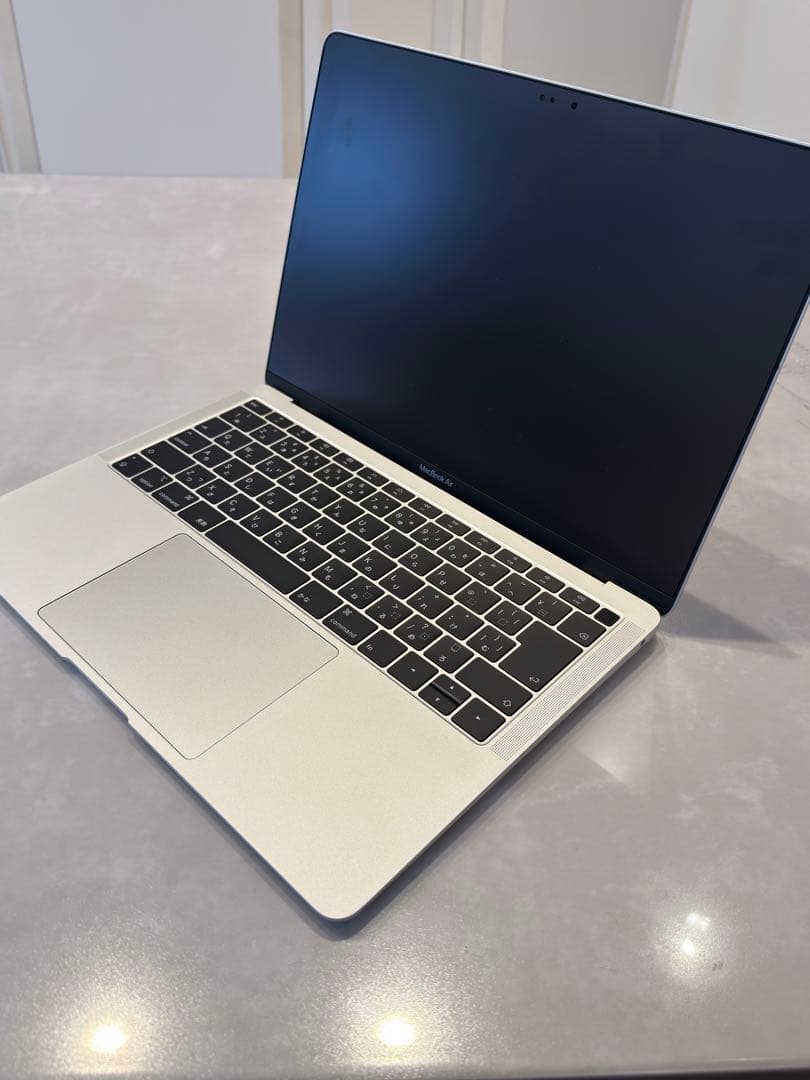 Apple MacBook Air シルバー 本体 2019年モデル