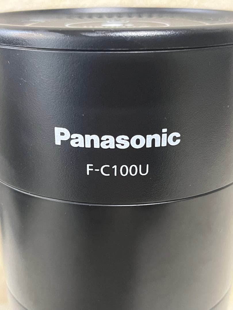 【美品】2023年製 Panasonic F-C100U 空気清浄機　ナノイー