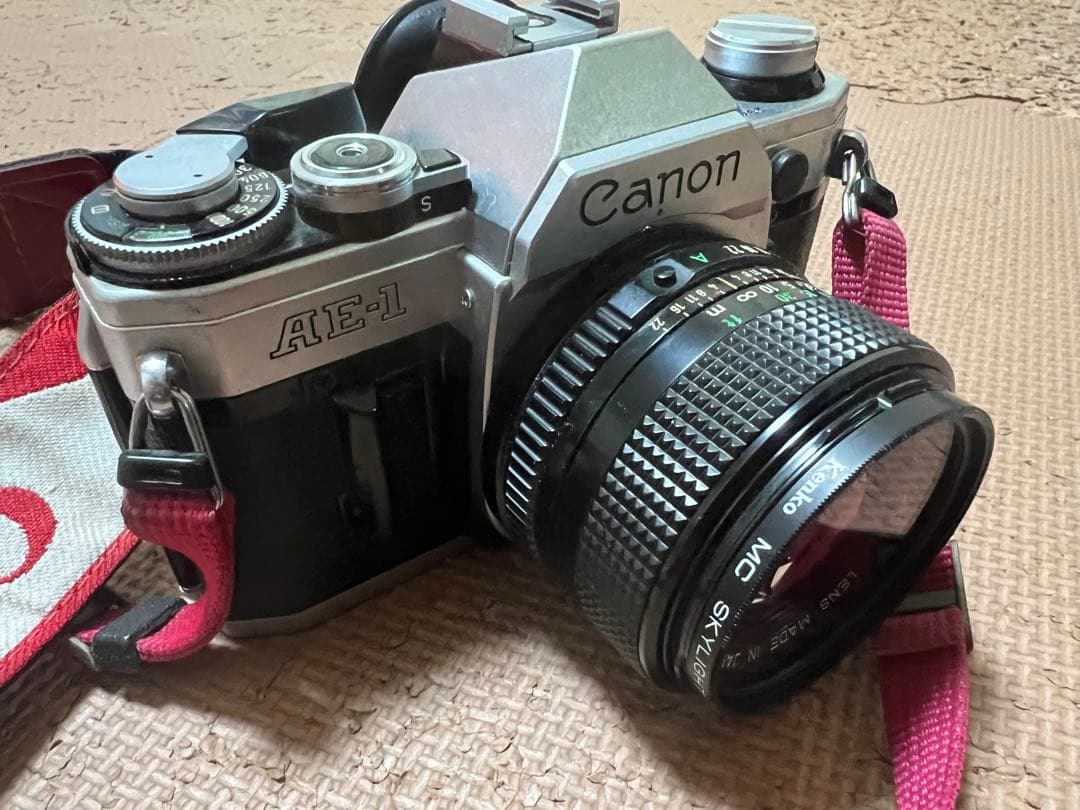 【レトロアンティーク】Canon AE-1 一眼レフカメラ 50mmレンズ付き