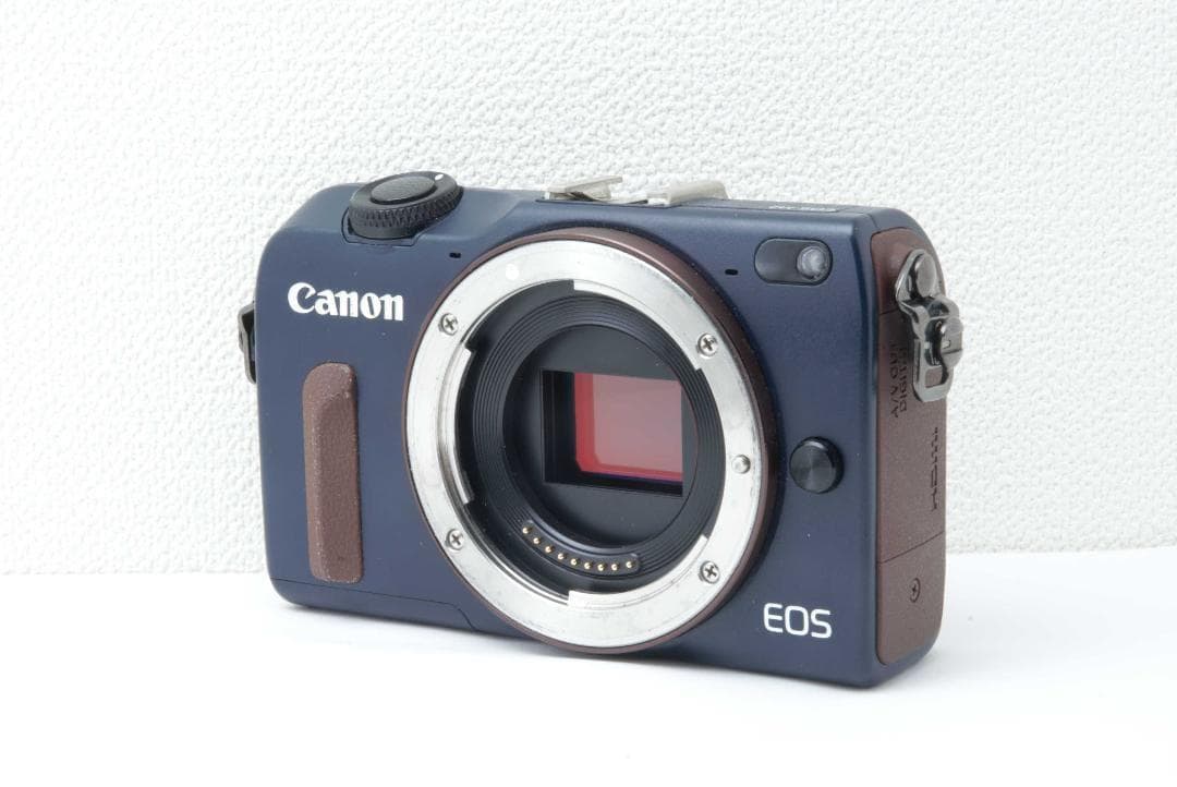 キャノン　Canon EOS M2　ミラーレス一眼ダブルレンズキット【美品】