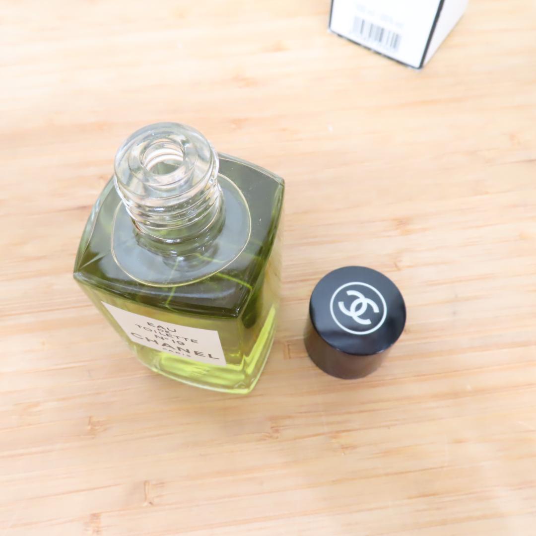 CHANEL Eau de Toilette N°19 100ml 2本セット