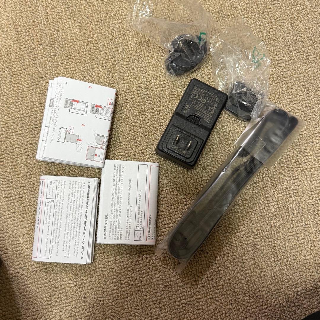LEICA SOFORT インスタントカメラ レッド 赤