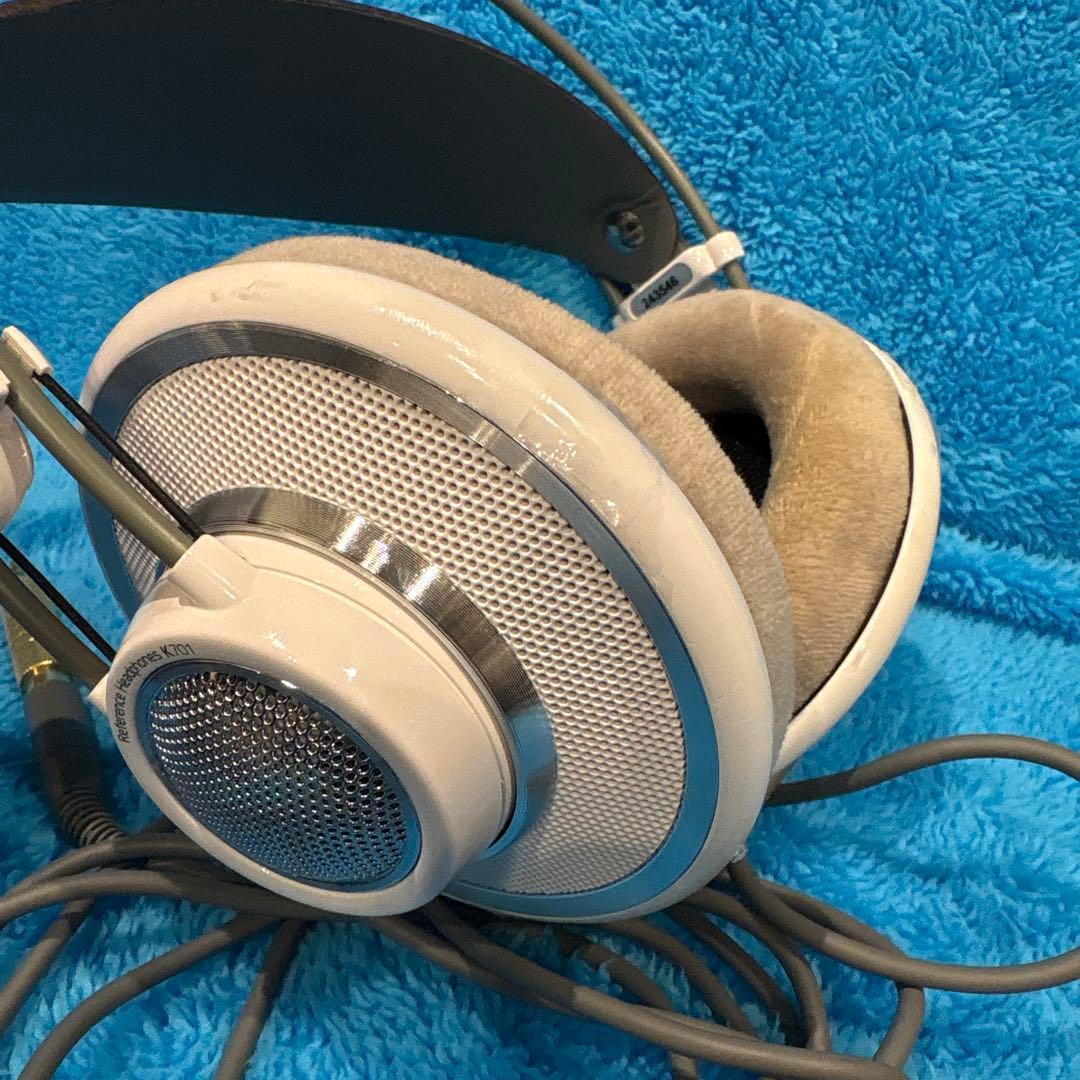 ヘッドホン AKG K701