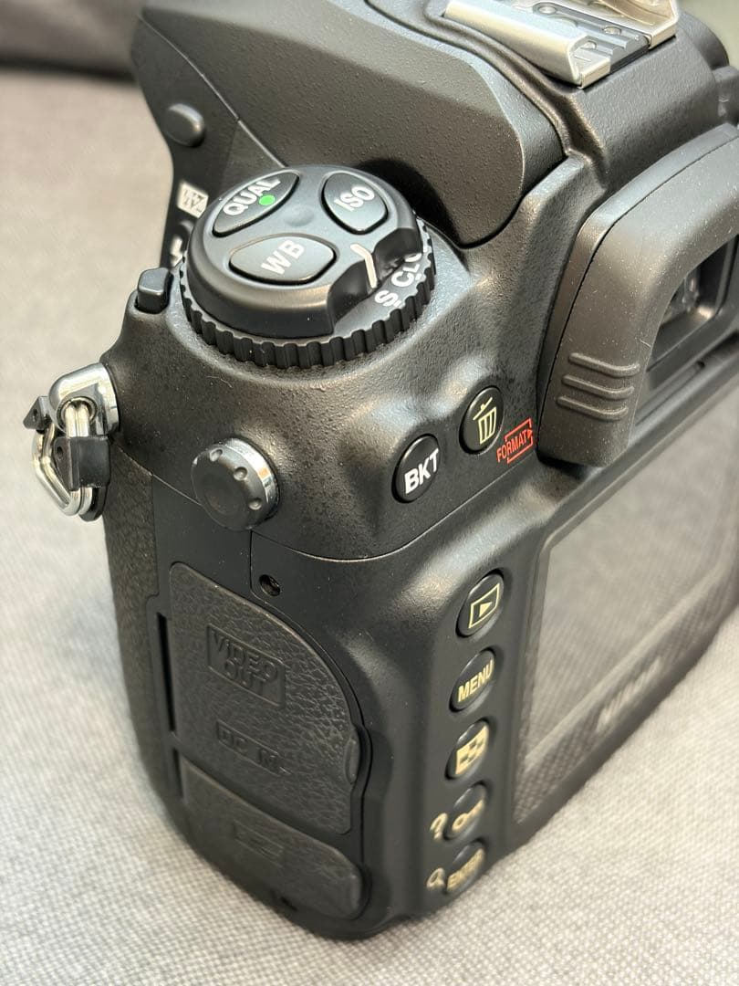 ニコン Nikon デジタル一眼レフ D200（ショット数25以下）