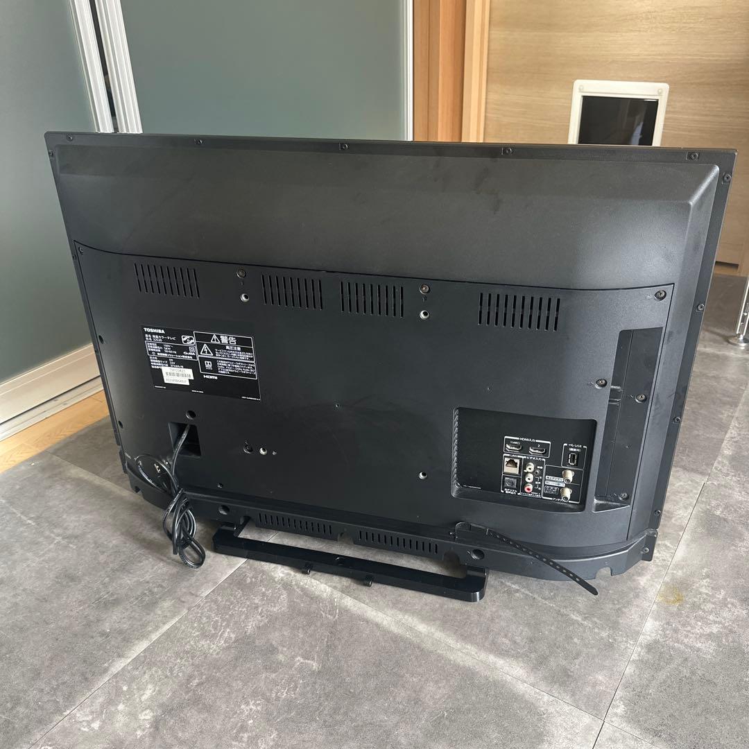TOSHIBA テレビ 本体 + リモコン　32インチテレビ 32S20