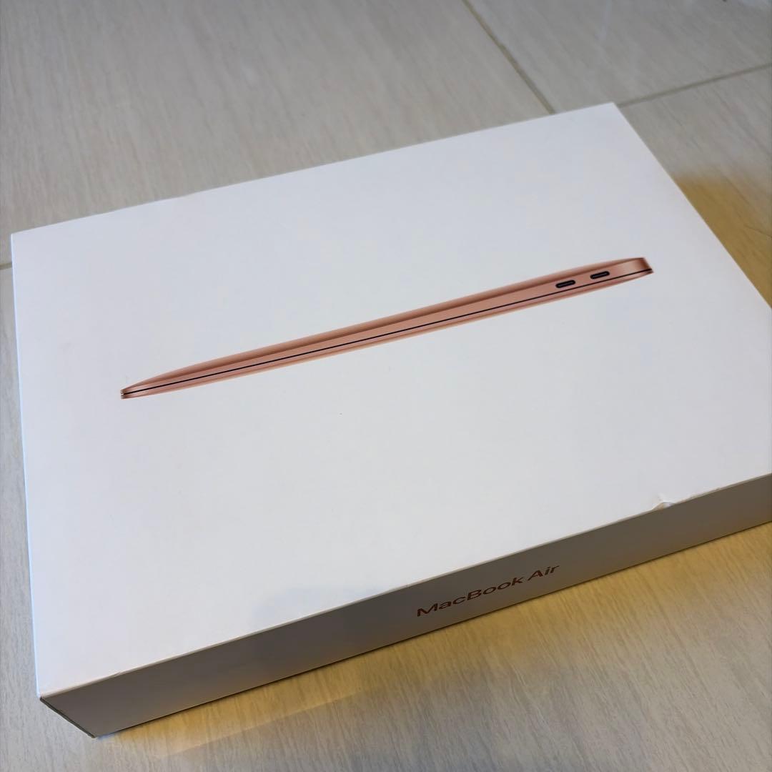 M1 MacBook Air 13.3インチ 8GBメモリ ゴールド