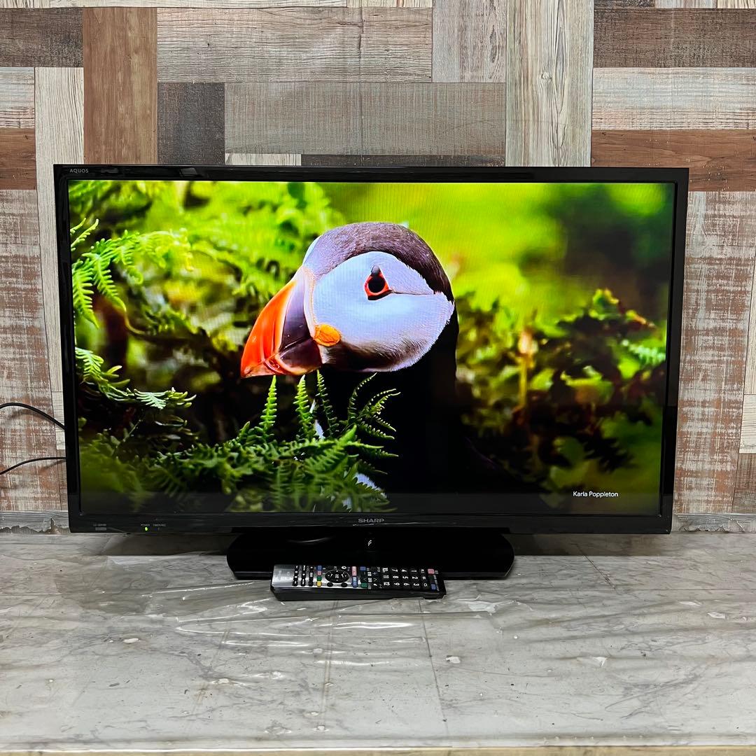 全国送料込❣️シャープ32型液晶テレビWチューナー 色鮮やかなクリアな映像