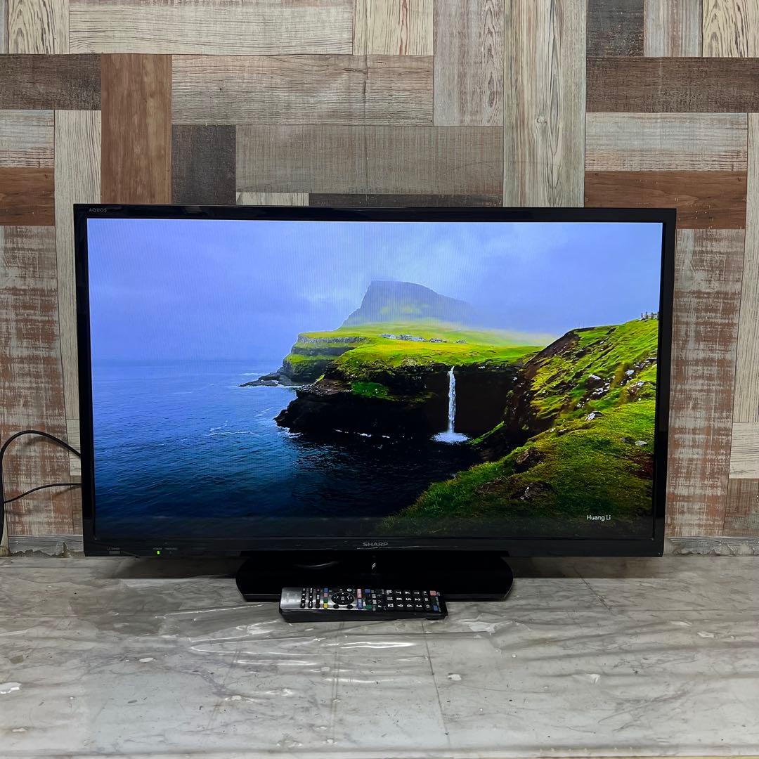 全国送料込❣️シャープ32型液晶テレビWチューナー 色鮮やかなクリアな映像