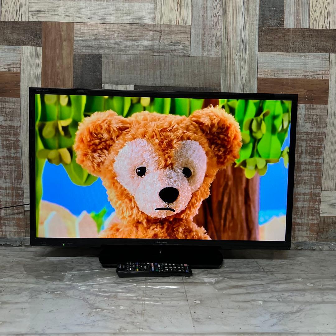 全国送料込❣️シャープ32型液晶テレビWチューナー 色鮮やかなクリアな映像