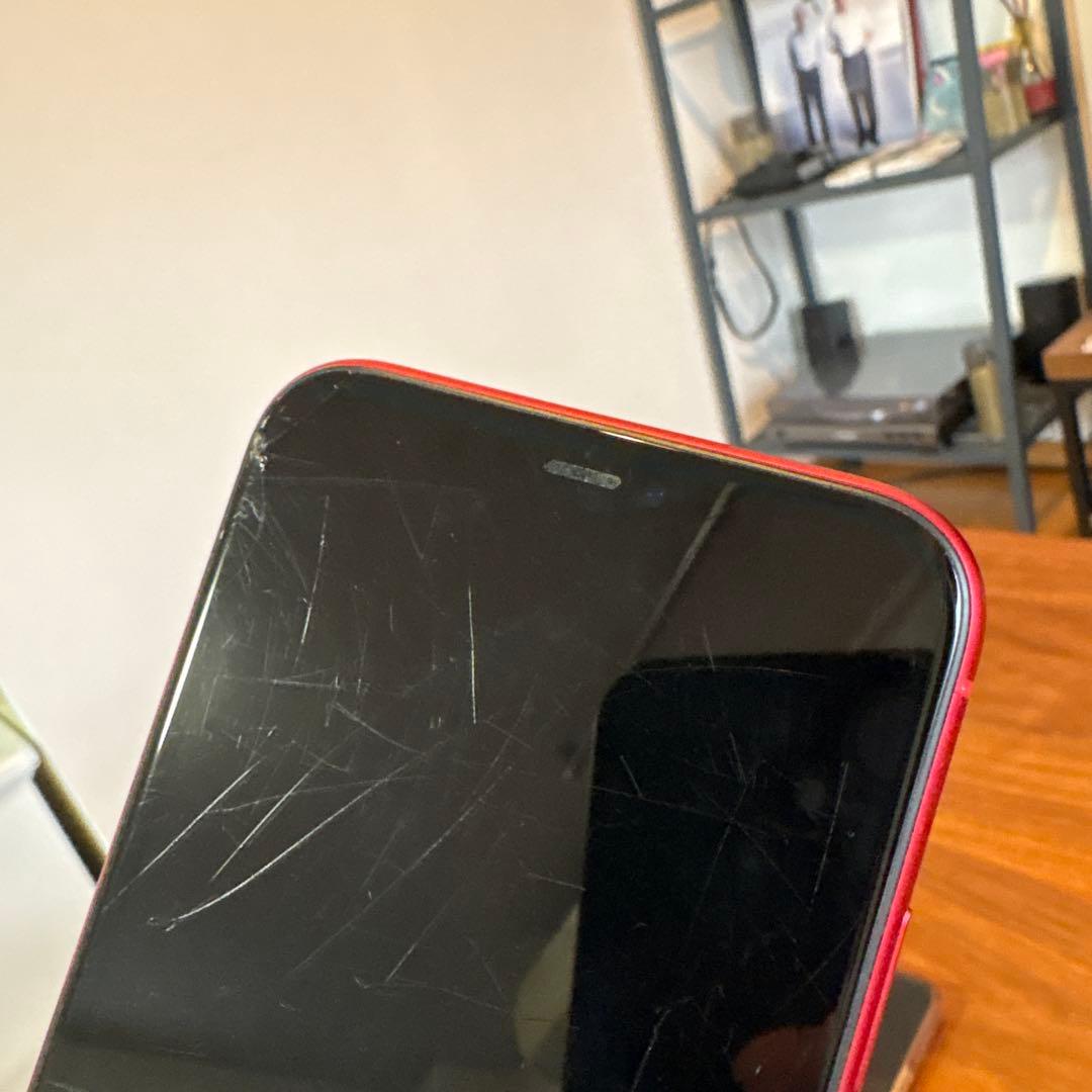 Apple iPhone 11 (レッド) 本体　ジャンク品