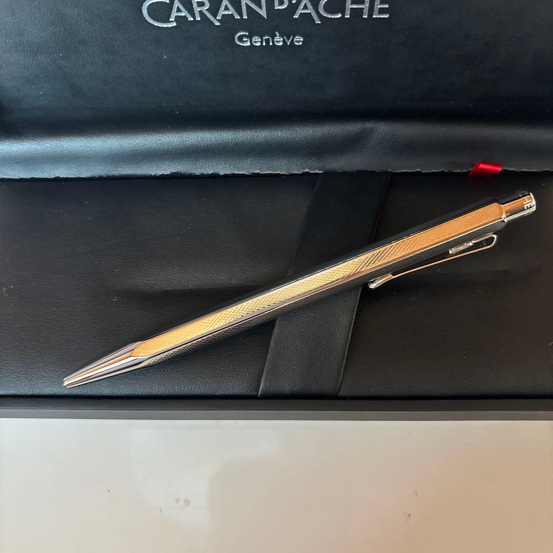 【ほぼ未使用】CARAN d'ACHE ボールペン シルバー