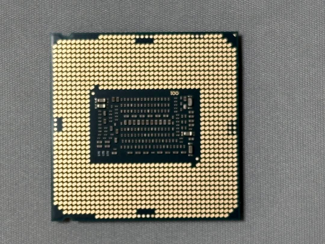 Intel Core i7-8700 (3.20GHz/6コア/12スレッド)