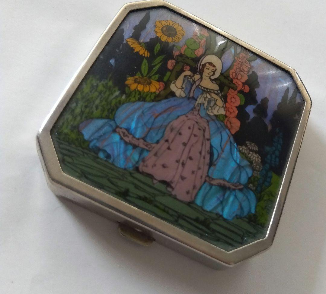 メイク道具・化粧小物 ANTIQUE