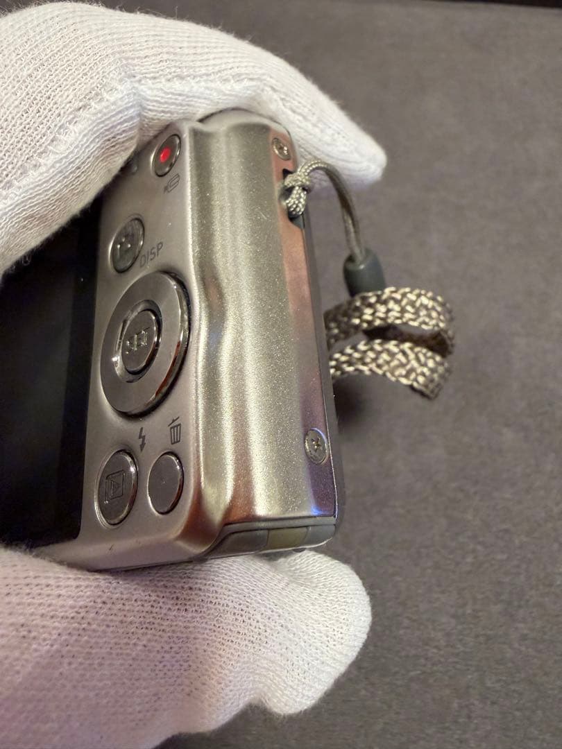 CASIO EXILIM 16.1MPデジタルカメラ　本体のみのため格安出費だけ