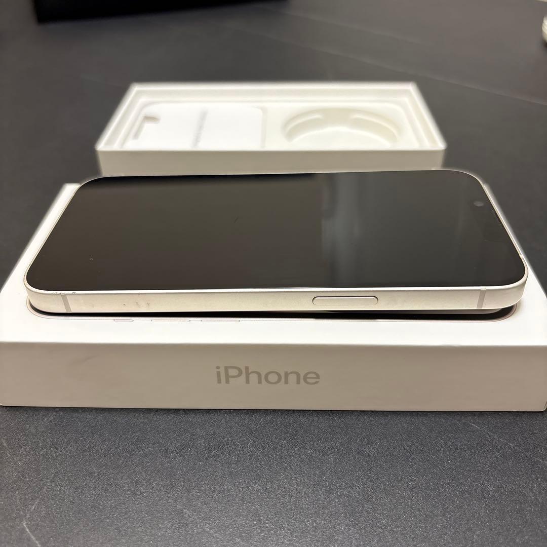 iPhone 14 本体　256GB スターライト