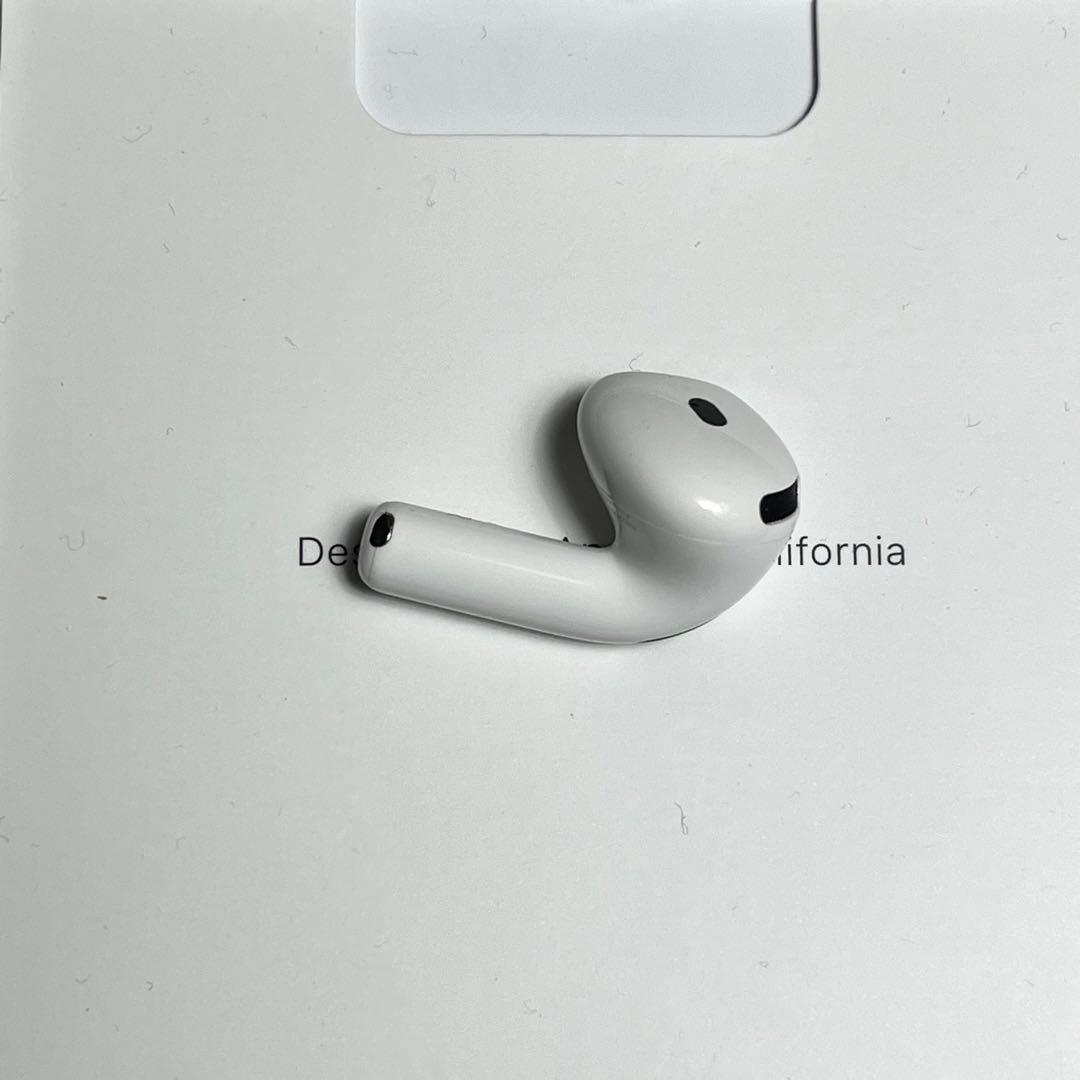 美品 AirPods 第4世代 右耳A3050 Apple 右