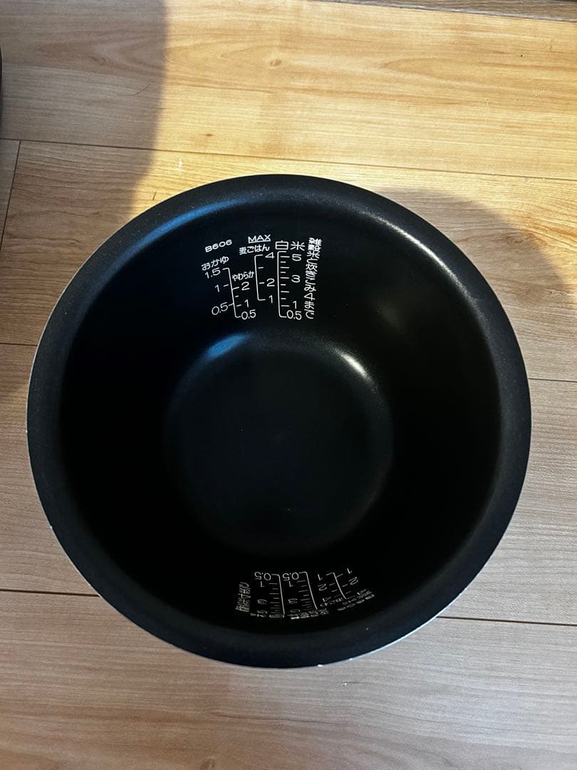 象印 NW-JE10 圧力IH炊飯器 5.5合 22年制