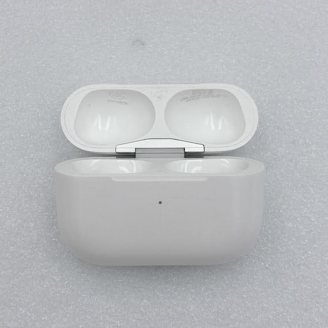【美品】AirPods Pro 第2世代 TYPE-C充電ケース A2968