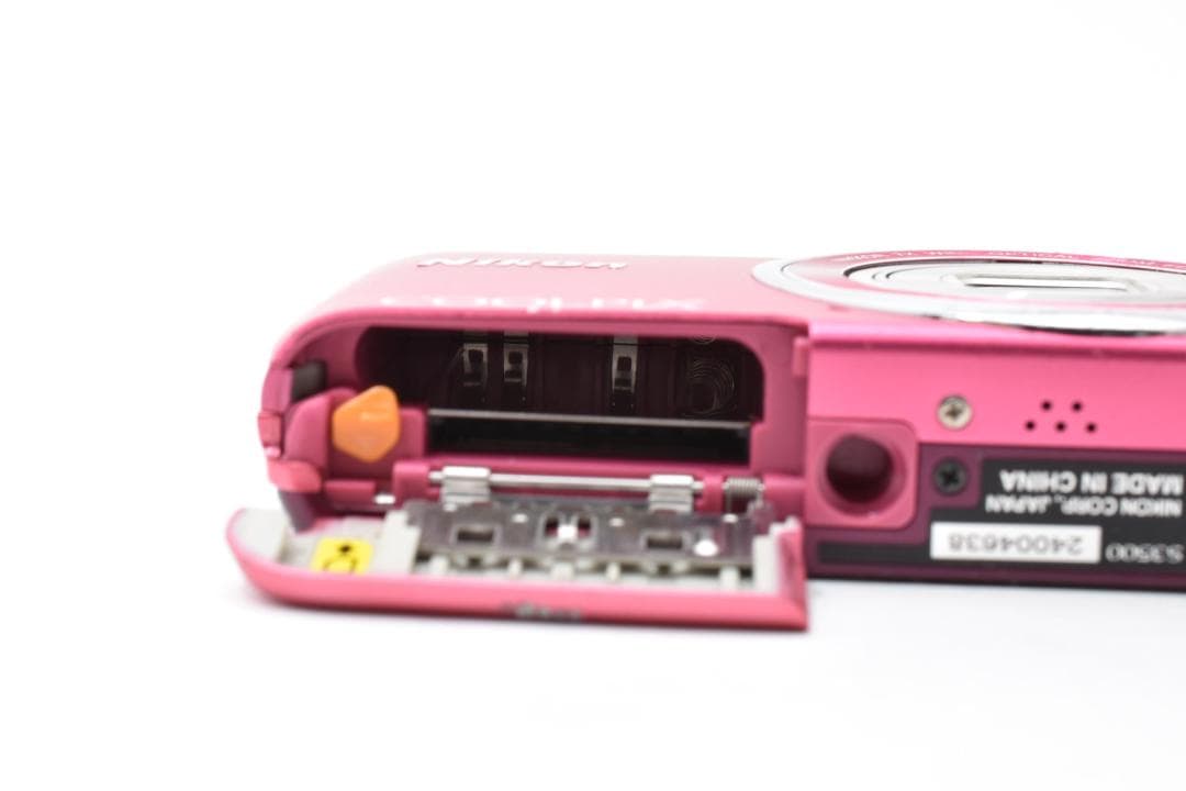 【良品】Nikon COOLPIX S3500 コンデジ デジカメ 1053