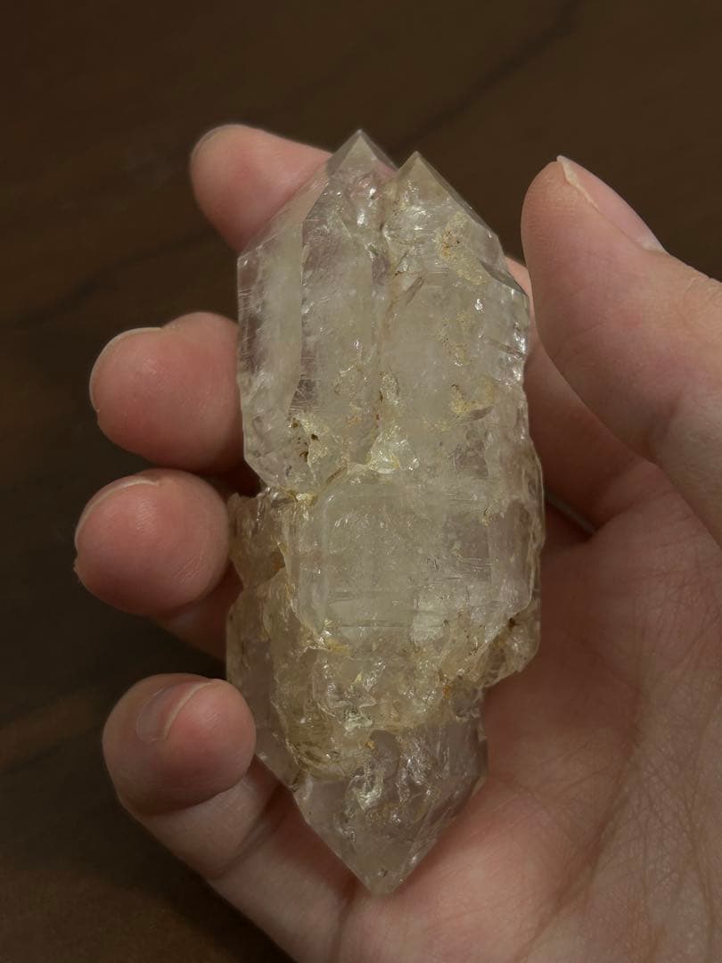 雲南・貴州産｜71g｜上級コレクション向け 溏心タイプ ダブルポイント水晶原石