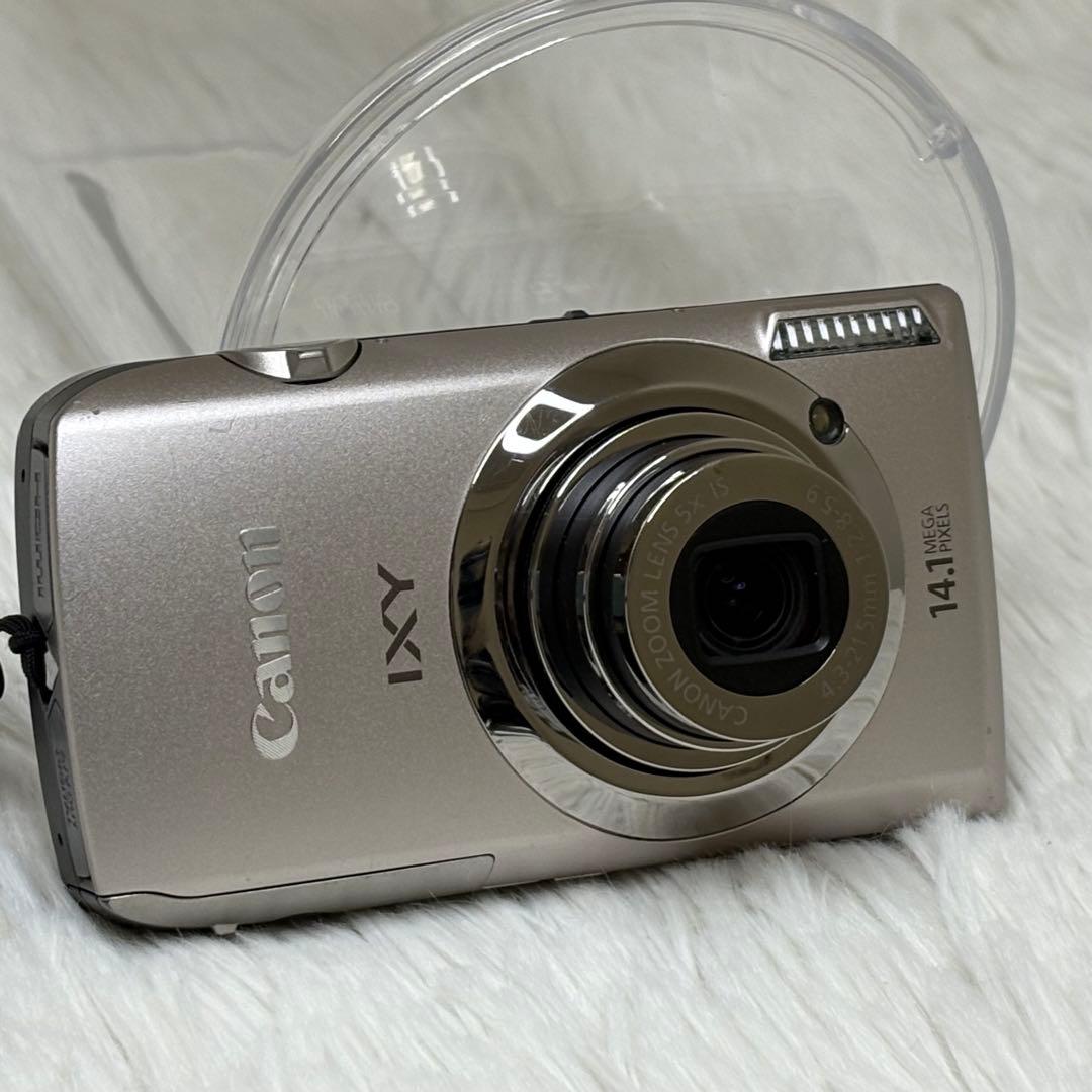 Canon カメラ　IXY 10S PC1467 充電器　説明書 コンデジ　可動