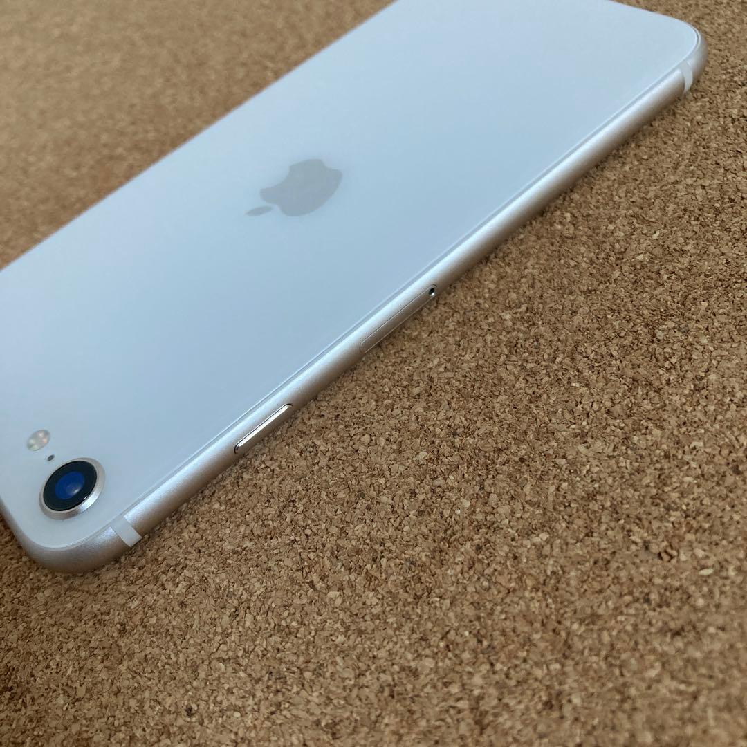 4186【早い者勝ち】電池新品☆iPhoneSE3 64GB SIMフリー☆
