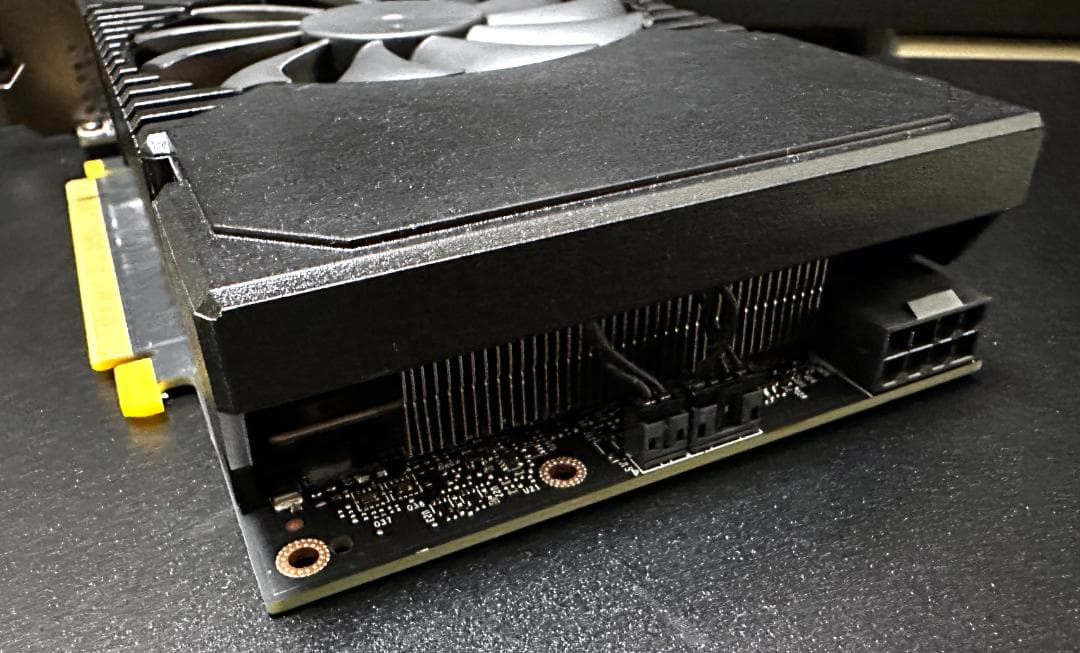 【ジャンク】Nvidia RTX 2060 Super（高負荷でブラックアウト）