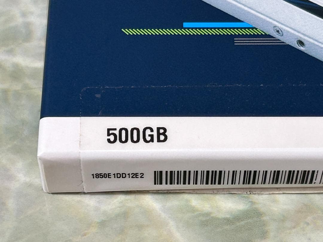 未開封新品日本国内正規品Crucial MX500 500GB2.5インチSSD