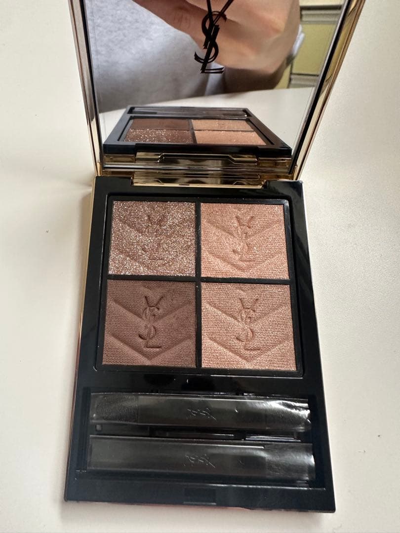 YSL アイシャドウパレットクチュール ミニ クラッチ100 ミニ香水付き