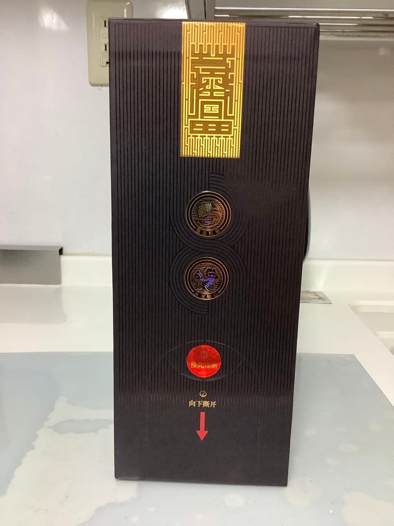 新品・未開封　貴州窖藏習酒，中国白酒500ml アルコール53度 箱付