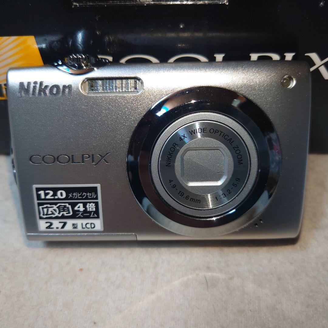 Nikon COOLPIX S3000・12.0メガピクセル デジタルカメラ