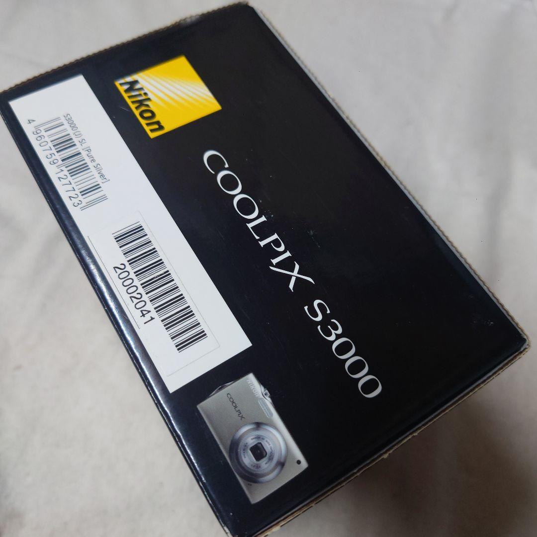 Nikon COOLPIX S3000・12.0メガピクセル デジタルカメラ